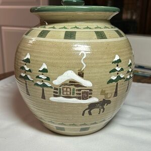 Sonoma, Lodge cookie 🍪 Jar. Vintage 90’s. Height 8.5 Around the belly, 26”. New